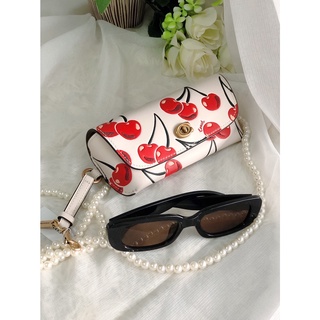 COACH ⚜️ งาน Shop ⚜️ Sunglass Case Bag Charm With Cherry Print กล่องใส่แว่นตา กระเป๋าใส่แว่นตา