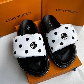 มาแล้ว LOUIS VUITTON SHOES (shoe) รองเท้าแตะพื้นหนัง พื้นสวมใส่สบายนุ่มเท้า