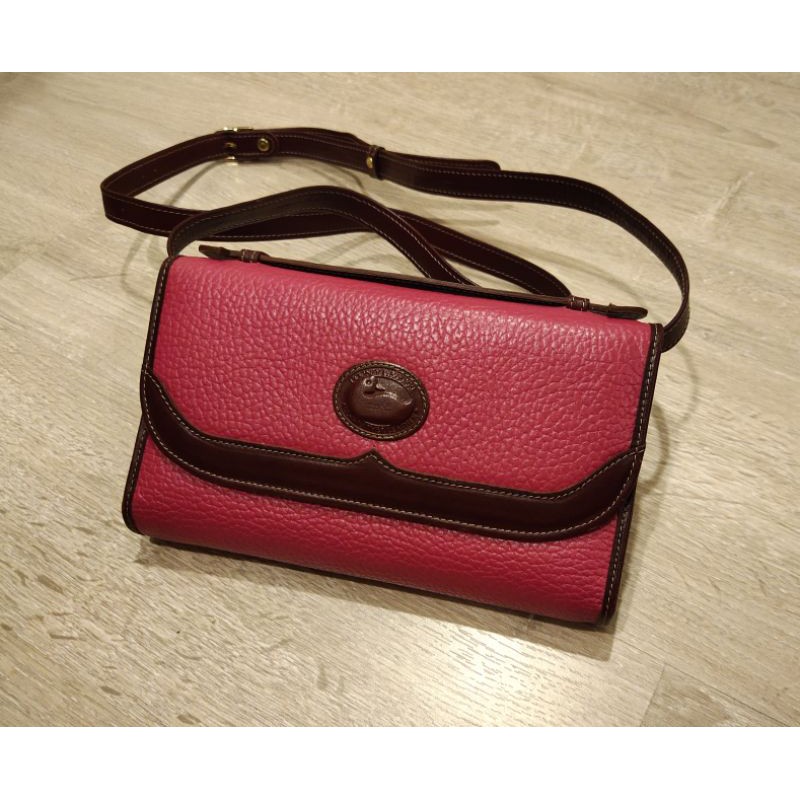 กระเป๋า woc ยี่ห้อ dooney&bourke