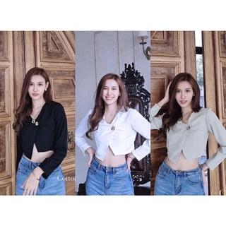 Gigi crop top_เสื้อครอป กระดุมหน้า ป้ายCottonCandy