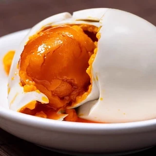 ไข่เค็มฮ่องกง ซูนเฮา ไข่เป็ด 70g 咸鸭蛋流油咸鸭蛋即食จ