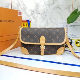 L V (LV2013) BAG VIP GIFT