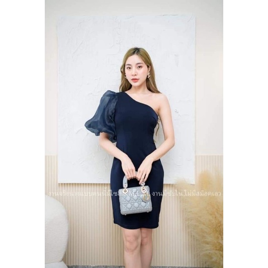 👗👗ชุดออกงาน Code : A49