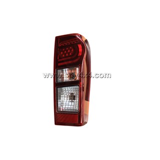 ไฟท้าย อีซูซุ All New D-max 2014-2018 X-series LED DAYLIGHT (โคมดำ) พร้อมขั้วไฟ + หลอดไฟ ยี่ห้อDIAMOND ข้างขวา