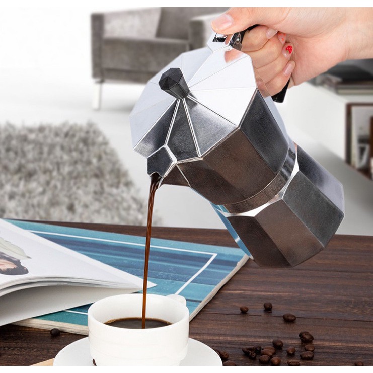 (017)เครื่องชงกาแฟ หม้อกาแฟมอคค่าทำจากวัสดุอลูมิเนียมทนต่ออุณหภูมิสูงและตกทำความสะอาดง่าย 2. ฝีมือดีการนำความร้อนที่ดี 3