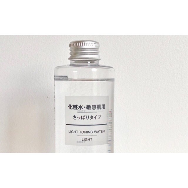 LIGHT TONING WATER LIGHT 200ML