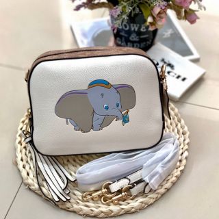 กระเป๋า สะพาย Dumbo Coach แท้ outlet น่ารัก ผู้หญิง สีขาว ฟ้า