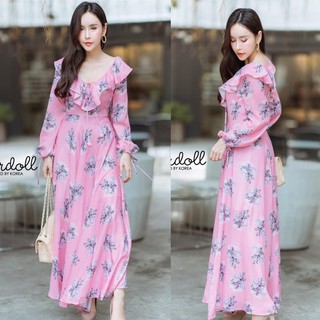 พร้อมส่ง-Paperdoll Maxi Dress สีชมพูพิมพ์ลายดอก น่ารักมากกกก คอวีกว้าง แต่งระบาย มีเชือกผูก แขนยาวปลายผูก กระโ