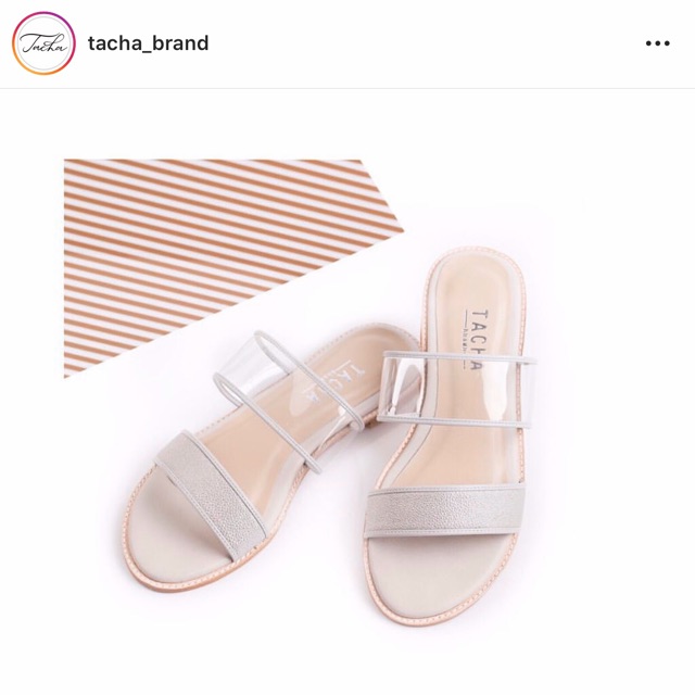 รองเท้า tacha_brand สีเทาอ่อน