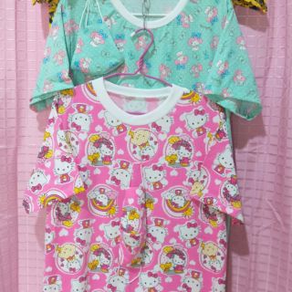 เสื้อมือ1ผ้ายืดลายกาตูนย์ลายน่ารัก อกฟรีไซส์ มีแค่3ตัว  ผ้านิ่มสวมใส่สะบาย