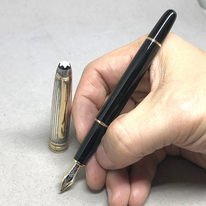 ปากกามือสอง ของแท้ ปากกา MONTBLANC Fountain Pen 144 2-tone ปากทอง 18k