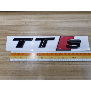 ออดี้ ทีทีเอส สีดำเงาแดง โลโก้ตัวอักษร ติดด้านหลัง มีกาวพร้อมติดตั้ง Audi TT S Mk3 FV 8S Gloss Black Badge rear trunk