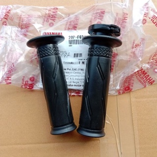 ปลอกแฮนด์+ปลอกคันเร่ง แท้ (BK7-F6240-00/20P-F6241-01)YAMAHA YZFR15 ALLNEW MOTO GP 1คู่