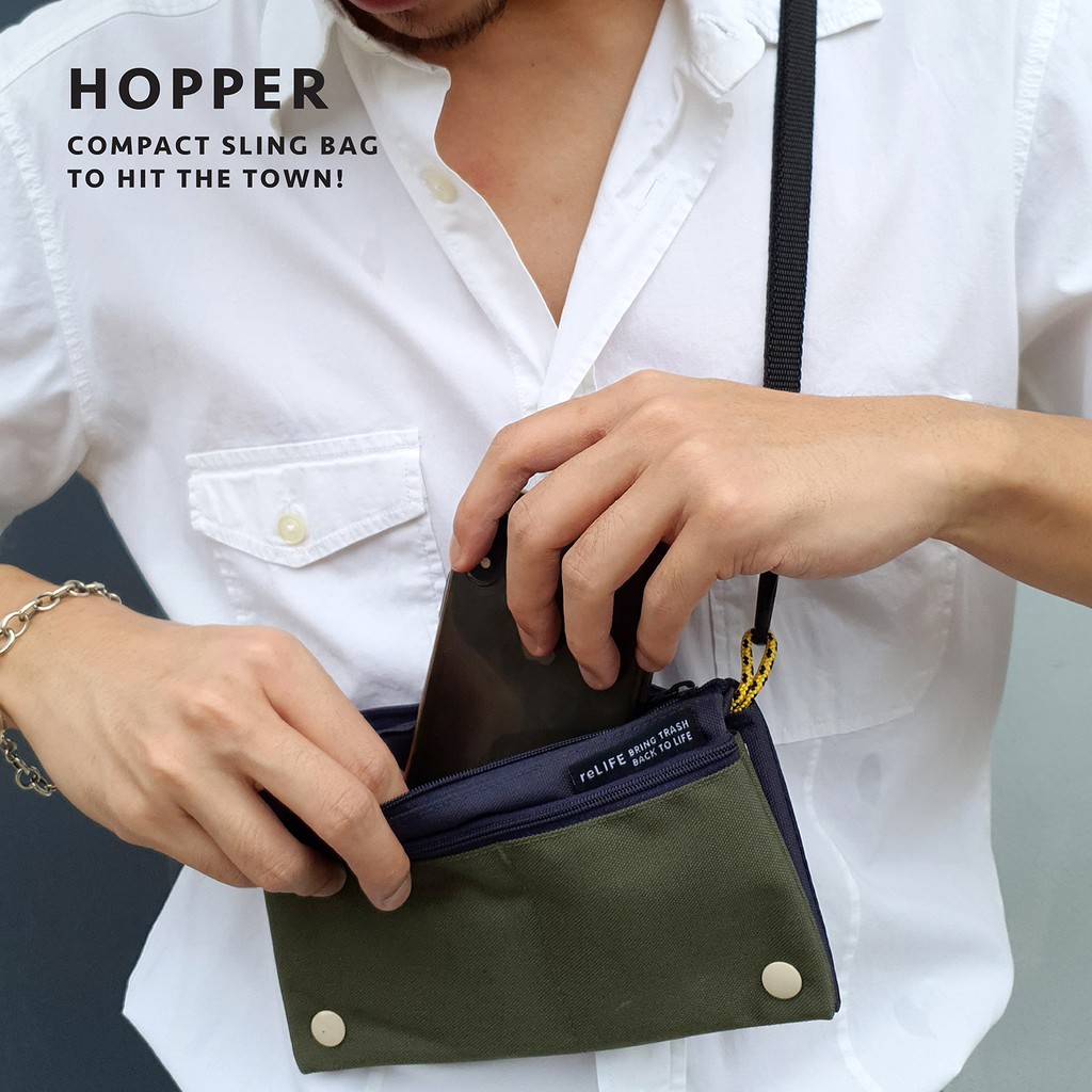 Hopper relife charcoal navy sling bag กระเป๋าสะพายข้างรุ่นฮอปเปอร์ / กระเป๋าสตางค์