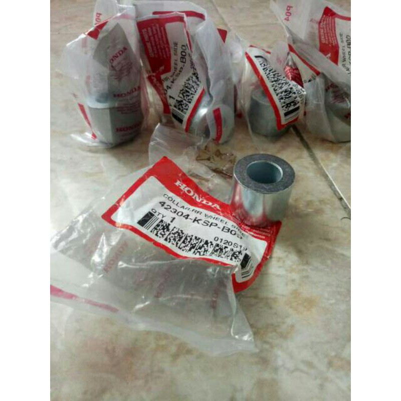 คอ Bosh Gear Outer LEFT ด้านหลัง 42304 KSP B00 Honda CB150R OLD - NEW MEGAPRO VERZA