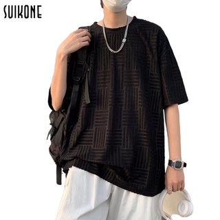 Suikone เสื้อผ้าผช ฤดูร้อนแฟชั่นผู้ชายสีทึบแขนสั้นหลวมระบายอากาศยอดนิยมเสื้อยืดคอกลมลายทางแขนสั้น เสื้อยื้ด