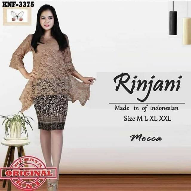 เสื้อ Ririn kebaya และกระโปรง plisket จัมโบ้