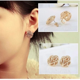 Rose earring