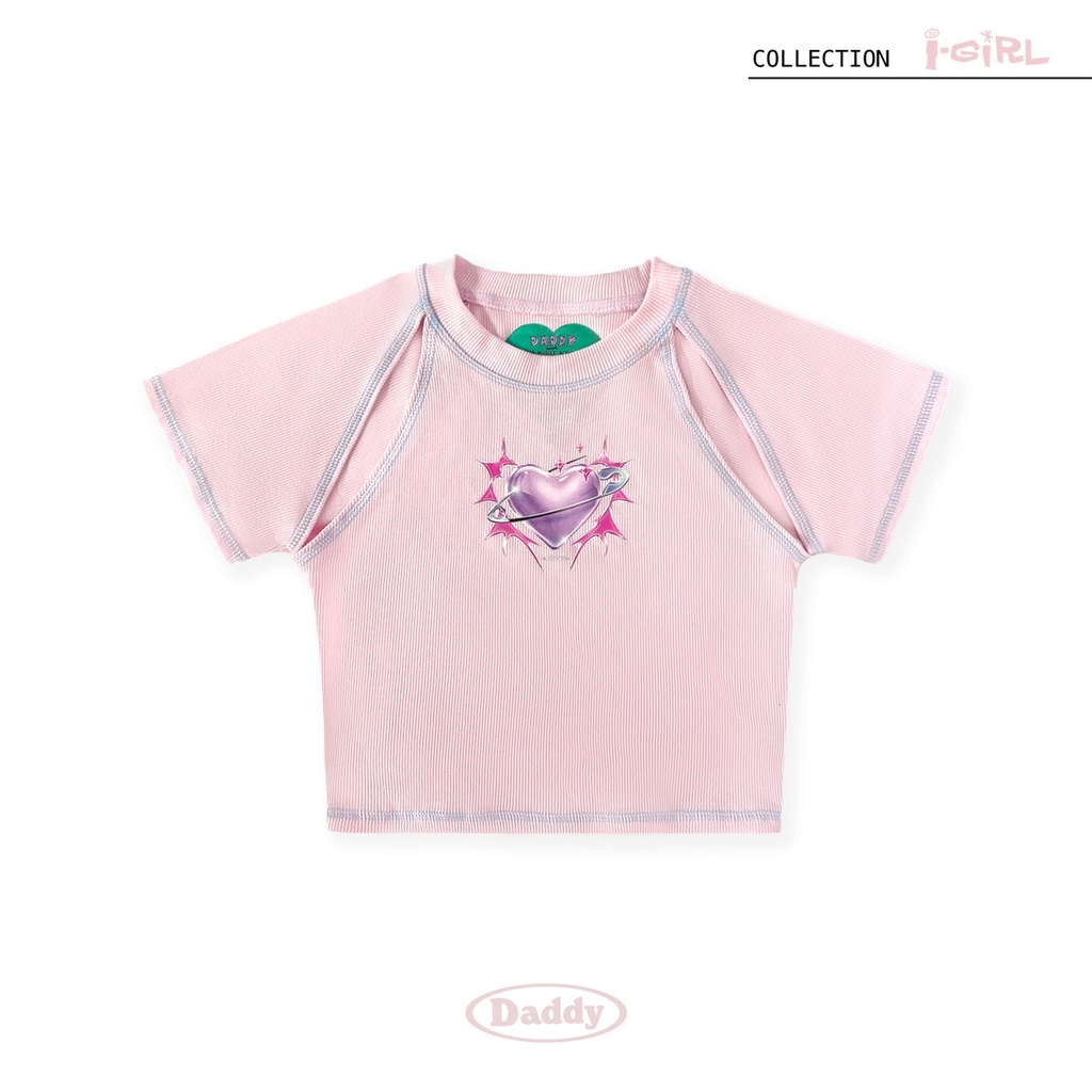 DADDY | Pin Heart Top เสื้อครอปแขนสั้น สกรีนรูปหัวใจ สีชมพู สุดเซ็กซี่