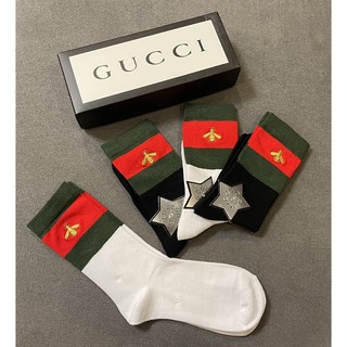 ถุงเท้า Gucci (กุชชี่) ข้อยาว  พร้อมกล่องอุปกรณ์ครบ🎁 1 กล่องมี 5 คู่