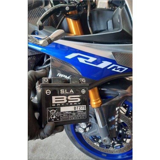 แบตเตอรี่  รถ YAMAHA R1 R1M  พร้อมส่ง