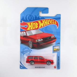 Hot wheels Volvo 850 Estate (Red and Black line)