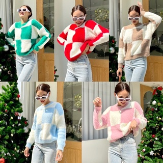 Fluffy fufu sweater เนื้อมาแล้วค่าา แม่ค้ารอรุ่นนี้มาอวดสาวๆใจจะขาด บอกเลยว่าเป็น the must have item ของหน้าหนาวนี้เลยค