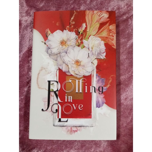 นิยายยูริ Rolling in love เมื่อยามได้หลงใหลเธอ – เจ้าปลาน้อย *ครบเซ็ต*