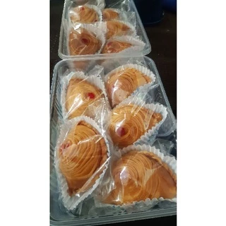 กะหรี่ปั๊บไส้ไก่/บรรจุกล่องละ5ชิ้น