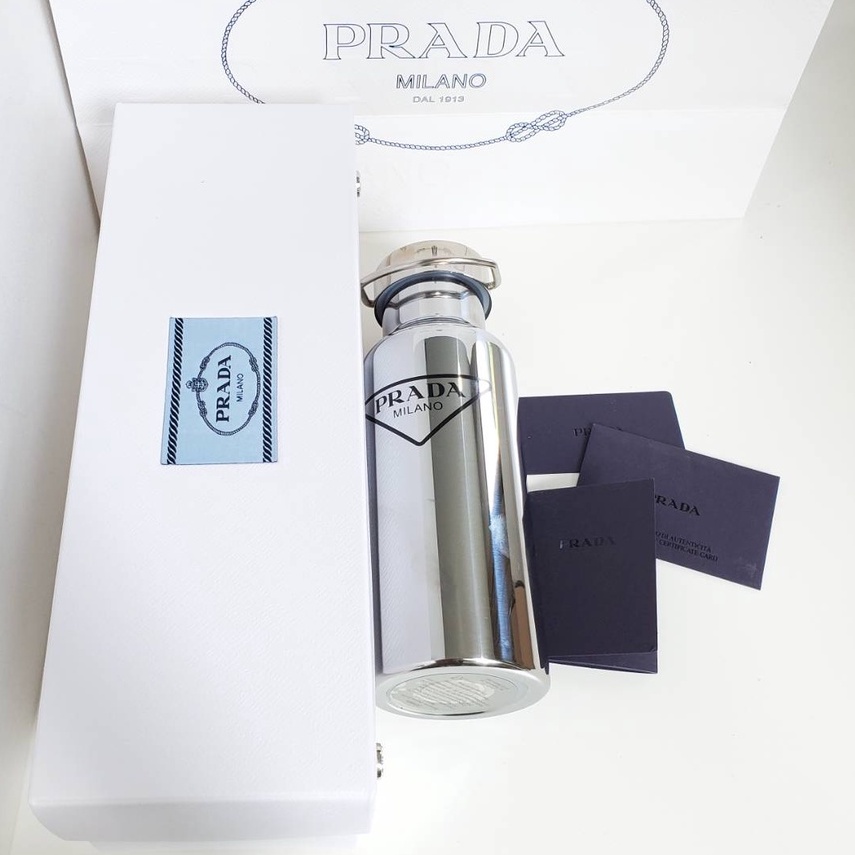 ขวดน้ำสแตนเลส สตีล ขนาด 500 มล. แบรนด์ปราด้า สีเงิน Prada Stainless Steel Water Bottle 500 ml.