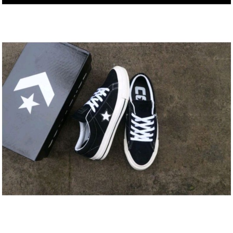 รองเท้า One STAR UNISEX