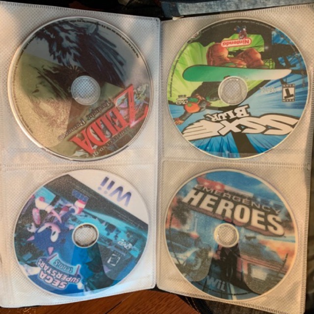 แผ่นเกม wii มีหลายเกมให้เลือก