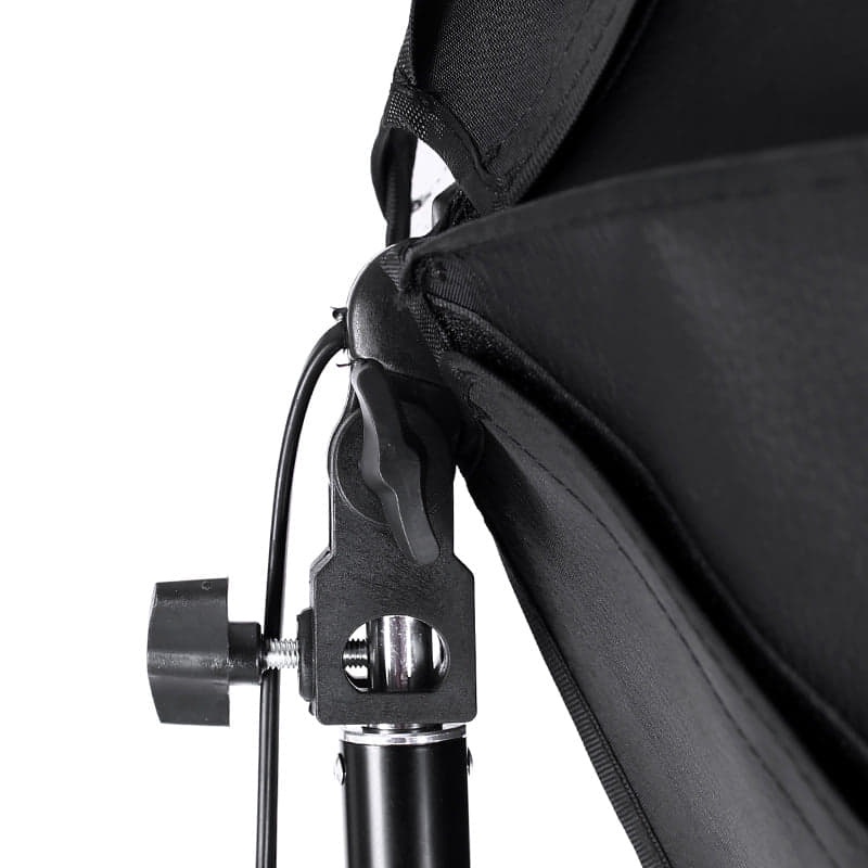 สตูดิโอ Softbox Lantern ขนาด60cm ช่วยให้แสงกระจายเนียนนุ่ม ทำให้เหมือนแสงธรรมชาติ