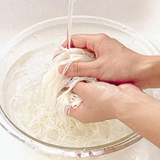 IBONOITO TENOBE SOHMEN (1612) เส้นโซเมนญี่ปุ่น เส้นขนมจีนญี่ปุ่น 300G JAPANESE NOODLE PRO