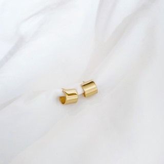 Mina Code Tiny row earring ต่างหูเรียบเล็กติดหู