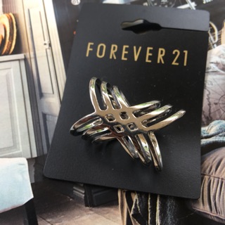 แหวน FOREVER 21 พร้อมป้าย