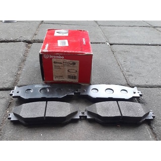 ผ้าเบรคหน้าcamry acv50 acv40 ปี2006-2015 brembo low metalic