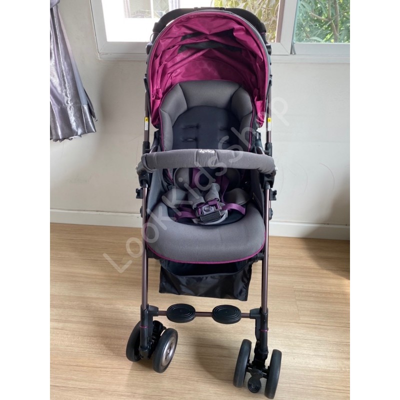 รถเข็นเด็ก รุ่น aprica รุ่น Soraria magic basket