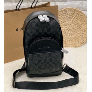 COACH CHARLES PACK IN SIGNATURE