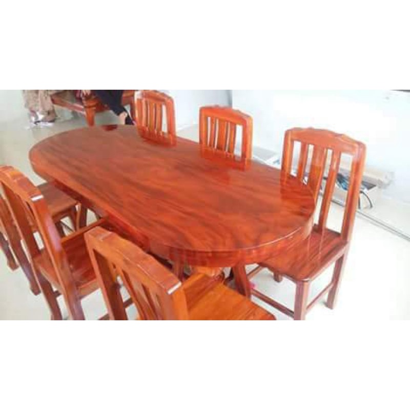 ชุดโต๊ะกินข้าว จำนวน 6 ที่นั่ง ตัวกลางขนาด 80 x 180 cmความสูงมาตรฐานนะครับ 75-80 เซนติเมตร