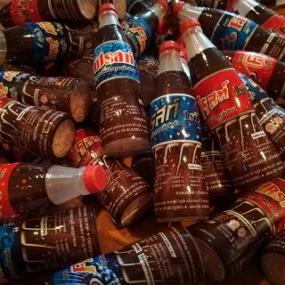 โคล่าเป็นเกล็ด ขวดละ 4 บาท