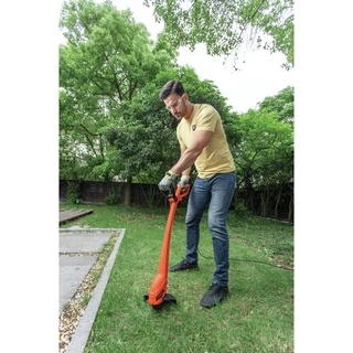 Black+Decker เครื่องเล็มหญ้า รุ่น GL350LA-B1 (แถมฟรี ตลับเส้น 1 ชุด)[Online Exclusive]