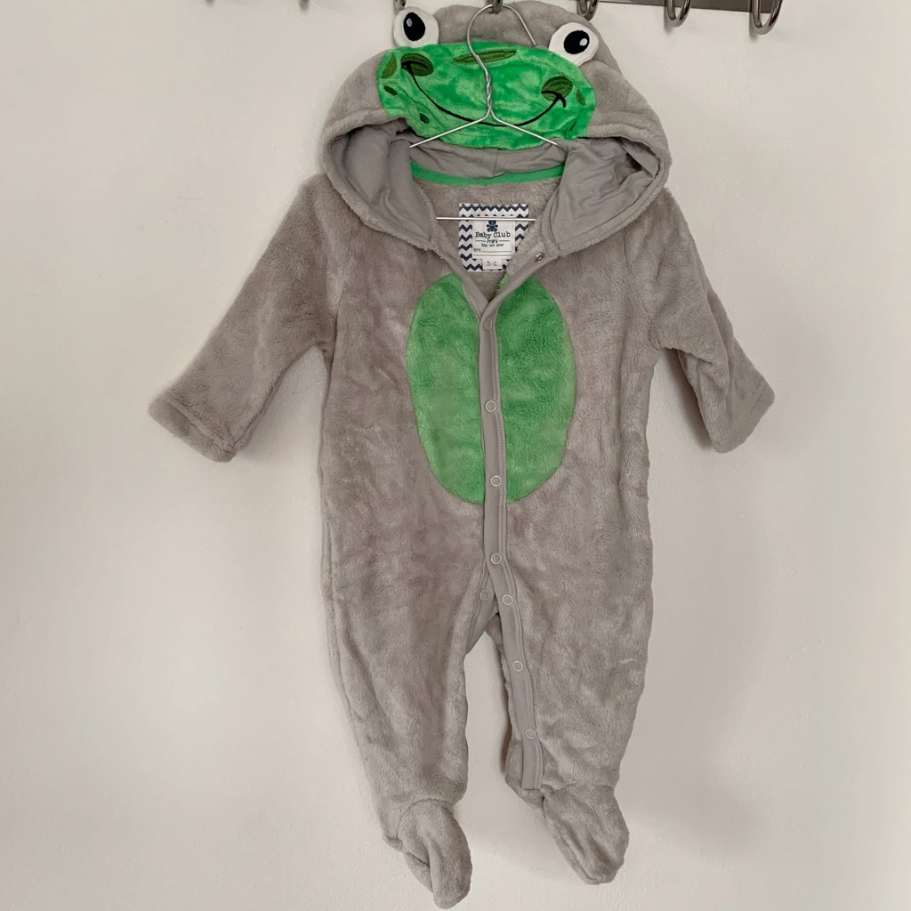 BODYSUIT FOR BOYS & GIRLS – BABY CLUB – SIZE 3-6M (68 CM) – ชุดฝ้าพร้อมหมวก – MOUSE FUR – GREEN FROG