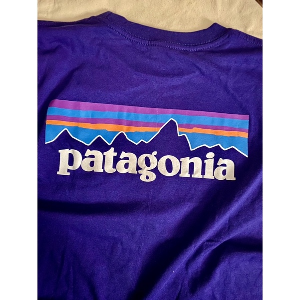 มือ 1 เสื้อยืด patagonia สีม่วง💟