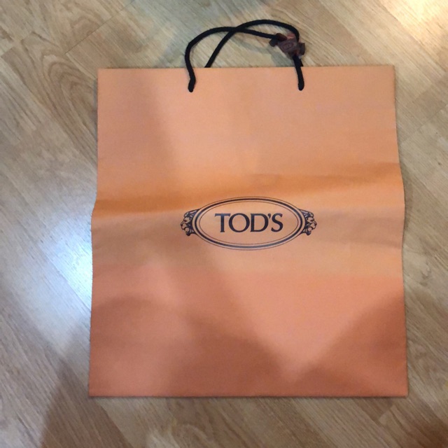 ถุง Tods ใบใหญ่ใส่กล่องรองเท้าได้ แท้ 💯