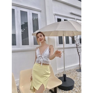 พร้อมส่ง‼️ EMMA WHITE TOP   เสื้อ crop ผ้าร่อง แต่งลูกไม้ ตัวนี้น่ารักมาก