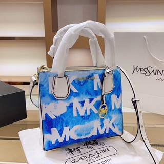 สินค้าใหม่-Michael Kors-กระเป๋าผู้หญิง/กระเป๋าถือแนวทแยง/ของแท้ 💯%/พร้อมส่ง ยิงจริง [ส่งฟรี] เทรนด์แฟชั่นแบรนด์ดัง