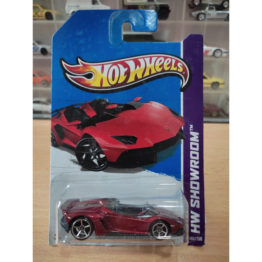 [ใหม่]	Hot Wheels LAMBORGHINI AVENTADOR J	MAINLINE 2013	682