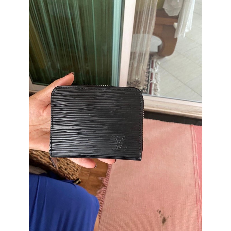 LV wallet or card holder for men and women / Brand New