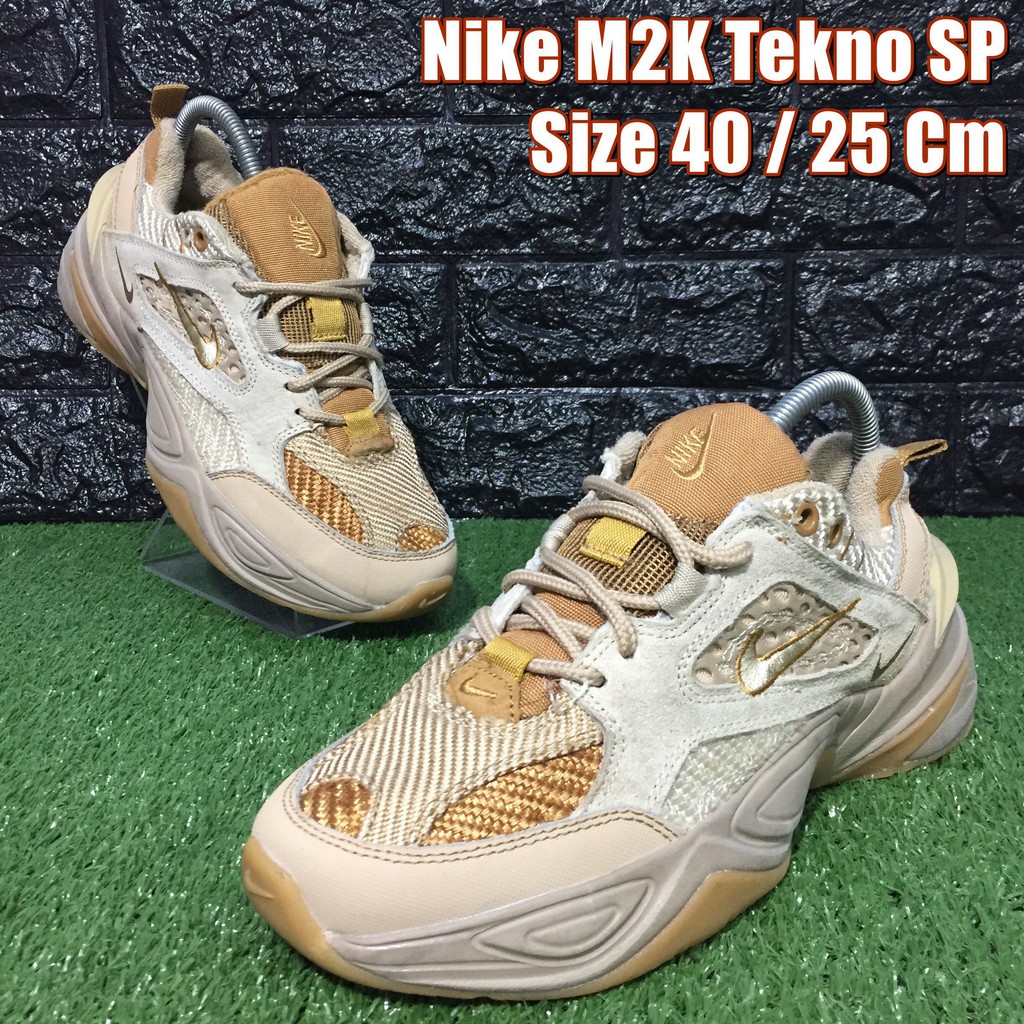 Nike M2K Tekno SP รองเท้าผ้าใบมือสอง
